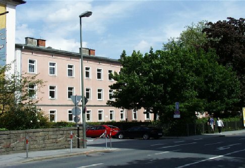 schule612.jpg (99879 Byte)